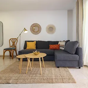 https://bonito-apartamento-de-2-dormitorios-2-baos-con-terraza.adeje-hotels.com